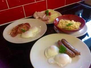 Dunroamin Bed and Breakfast - 8
