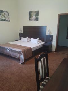 12 Months Mini Hotel - Odessa - 0