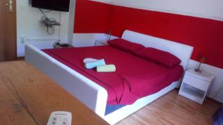 rooms & studio villa Tatjana - Supetar - 0
