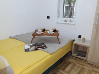 Sweet Yellow Apartment - Belgrado - 4