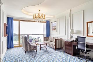 GoldOne Hotel & Suites - Seogwipo - 2
