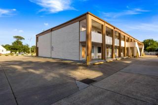 Econo Lodge Little Creek - 6