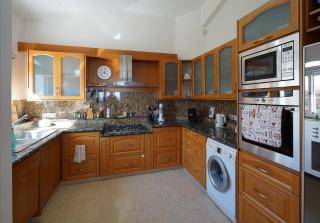 Luxury Cliffside Villa with Panoramic Uninterrupted Sea Views and Heated Pool - Pissouri - 2