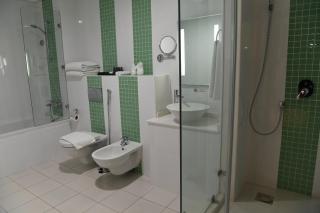 Gulf Suites Hotel Amwaj - 1