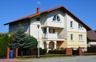 Aven'a pokoje gościnne z basenem - 9
