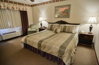 Hearthstone Inn & Suites - - 3