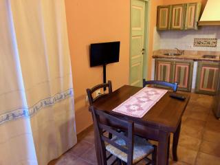 Sa Corti Antiga Apartment - SantʼAntìoco - 1