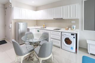 HostaHome Suites at I-City, Central Mall - Shah Alam - 1