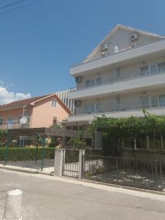 Mona&Mike Apartments - Tivat - 0