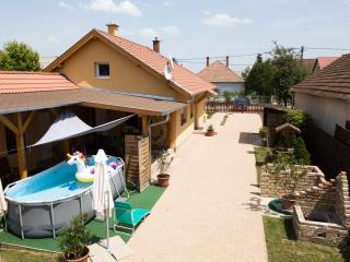 Bakos Villa - 2