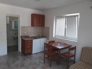 Mona&Mike Apartments - 4