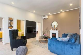 Hedone Luxury Apartment with FREE PARKING - 2