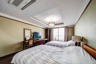 Geoje Oasis Hotel - Geoje - 1
