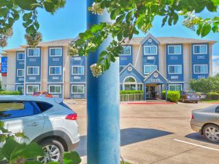 Arya Inn and Suites - Irving - 3