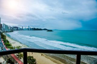 Apto frente mar Bal Camboriu pé na areia fantástica e encantadora vista mar - Balneário Camboriú - 1