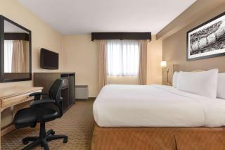 Travelodge Suites by Wyndham Moncton - 5