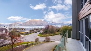 Vancouver Spa Views - Queenstown - 9