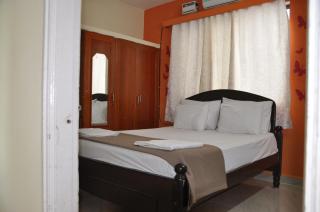 Nayath Serviced Apartments, Homely Stay for Families since 2011 Close to Bus, Railway Stations, Near to Reliance Mart, Srinivasam complex and many Restaurants Fully Furnished Kitchen Pet Friendly - 2