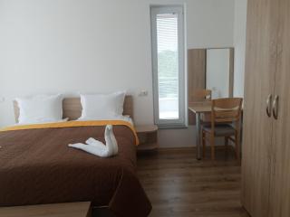 Neven Apartments - Ahtopol - 1