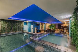 Claro Hotel Kendari - Kendari - 1