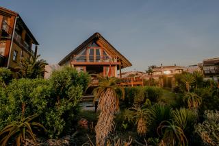 Dreamland Beach House & Studios at Supertubes - Jeffreysbaai - 0