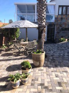 Le Blue Guesthouse - Port Elizabeth - 3