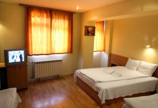 Hotel Mehdjarel - Shumen - 2