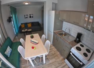 Evel House - 4
