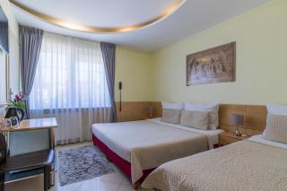 Villa Aida pokoje gościnne - 1