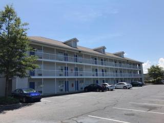 InTown Suites Extended Stay North Charleston SC - Rivers Ave - 6