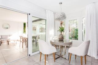 by RIVA - Stylish 2 Bedroom Luxury Apt in Naranjos Puerto Banus - Marbella - 6