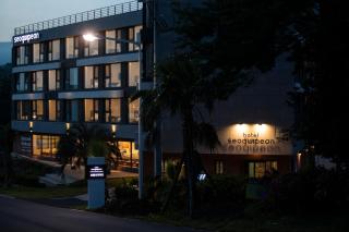 Hotel Seogwipean - Seogwipo - 8