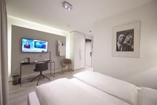 Hotel Amadeus - Hannover - 4