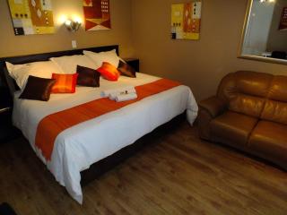 Akweja Bed and Breakfast Accommodation - Alberton - 4