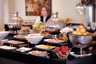Mövenpick Hotel Izmir - Smirne - 2