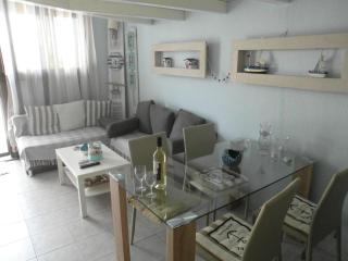Modern Apartment 100m. from the Sea - Skála Foúrkas - 7