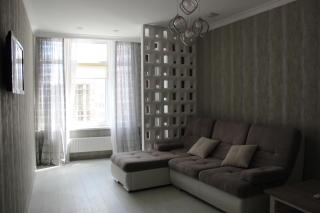 Two-Room Arcadia Apartments - 9