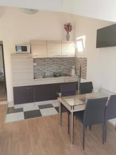 Apartmani "Ivan" - Marina - 1