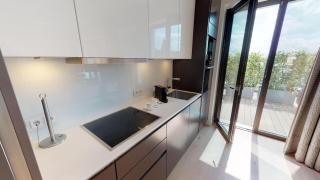 White Pearl Apartment 4.40 - 7