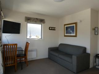 Caples Court Motel & Apartments - 9