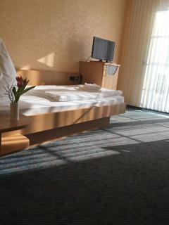 Warias Hotel & Restaurant am Geiseltalsee - Nähe Merseburg - 1