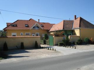 Viola Vendégház - Pápa - 9