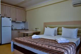 ApartHotel on Klinichna st. (1st entrance) - Kiev - 4