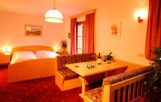 Hotel Laurin - Tires - 6