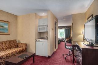 Best Western Plus, The Inn at Hampton - Hampton - 6