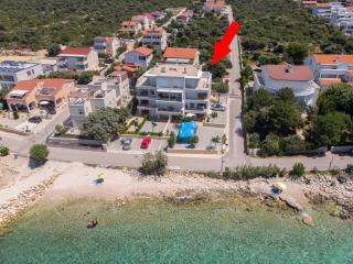 Apartments Branimir - Mandre - 0