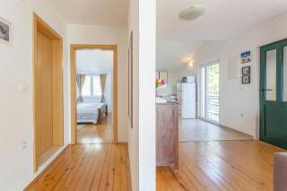 Family-friendly apartments with swimming pool Gornji Tucepi, Makarska - 17686 - 9