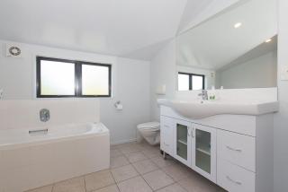 Kylie's Castle - Wanaka - 7