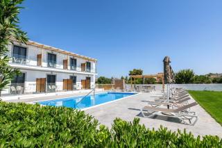 White Canvas Boutique Studios - Laganas - 0