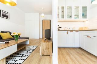 Apartments Zajezdnia Wrzeszcz Gdańsk Grudziądzka by Noclegi Renters - Danzig - 2